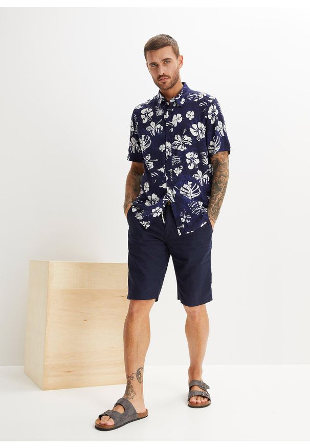 bonprix - Koszula z krótkim rękawem, z wiskozy. Kolor: niebieski. Materiał: wiskoza. Długość rękawa: krótki rękaw. Długość: krótkie. Wzór: nadruk