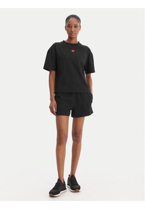 Hugo - HUGO Szorty sportowe Signature 50556815 Czarny Regular Fit. Kolor: czarny. Materiał: bawełna