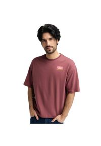 SIROKO - Męska koszulka oversize z krótkim rękawem Siroko Grama Burgundy. Kolor: czerwony. Materiał: bawełna. Długość rękawa: krótki rękaw. Długość: krótkie. Wzór: nadruk #1