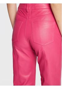 Remain Spodnie skórzane Lynn Leather RM1510 Różowy Regular Fit. Kolor: różowy. Materiał: skóra #4