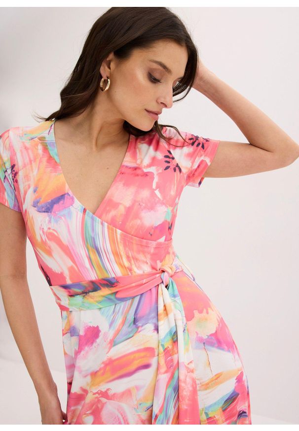 bonprix - Sukienka maxi. Kolor: różowy. Wzór: kolorowy, kwiaty. Sezon: lato. Długość: maxi