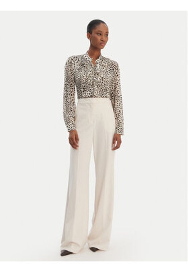 Marella Koszula Canapa 2613111151 Écru Regular Fit. Kolor: kremowy. Materiał: wiskoza