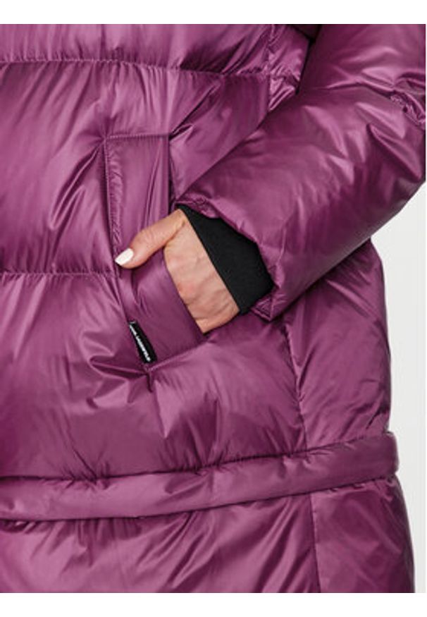 Karl Lagerfeld - KARL LAGERFELD Kurtka zimowa Check 236W1506 Różowy Regular Fit. Typ kołnierza: dekolt w karo. Kolor: różowy. Materiał: syntetyk. Sezon: zima