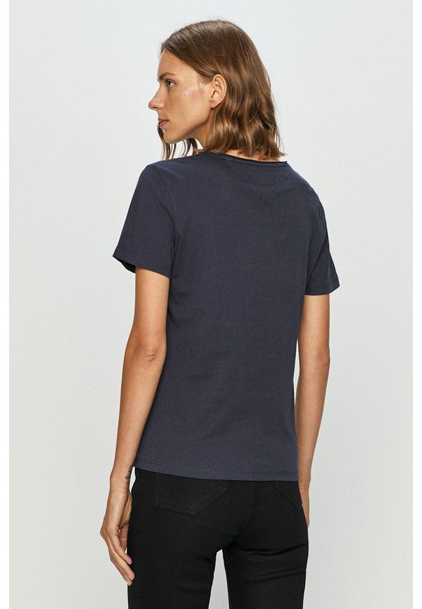 Tommy Jeans - T-shirt. Okazja: na co dzień. Kolor: niebieski. Materiał: dzianina. Wzór: gładki. Styl: casual