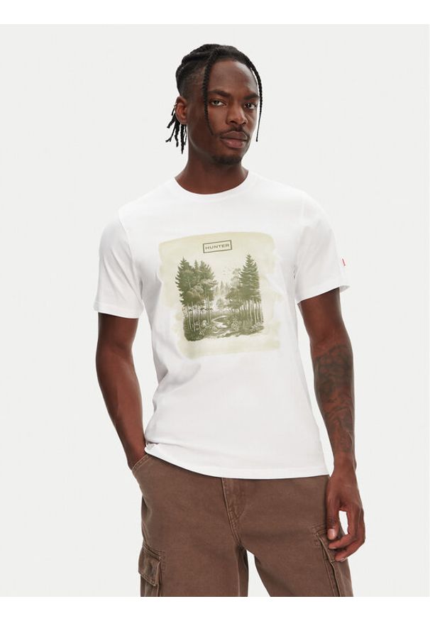 Hunter T-Shirt Duart Graphic HARM0033251 Biały Regular Fit. Kolor: biały. Materiał: bawełna