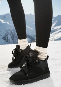 Born2be - Czarne Sneakersy Vices w Stylu Śniegowców Ocieplane z Szerokim Sznurowaniem Rennith. Okazja: na spacer. Kolor: czarny. Materiał: wełna, jeans. Sezon: jesień. Obcas: na płaskiej podeszwie. Sport: golf, turystyka piesza #1