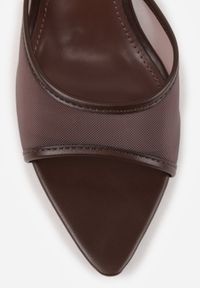 Born2be - Brązowe Klapki na Szpilce z Siateczkową Wyciętą Cholewką Laomesine. Nosek buta: otwarty. Kolor: brązowy. Materiał: skóra, materiał. Sezon: lato. Obcas: na szpilce. Styl: klasyczny. Wysokość obcasa: średni #9