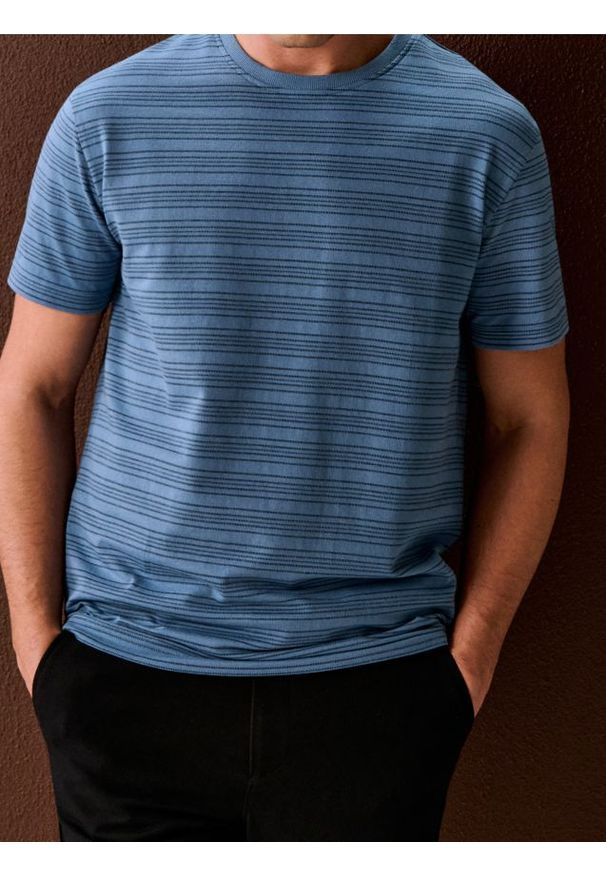 Sinsay - Bawełniana koszulka w paski - granatowy. Kolor: niebieski. Materiał: bawełna. Wzór: paski