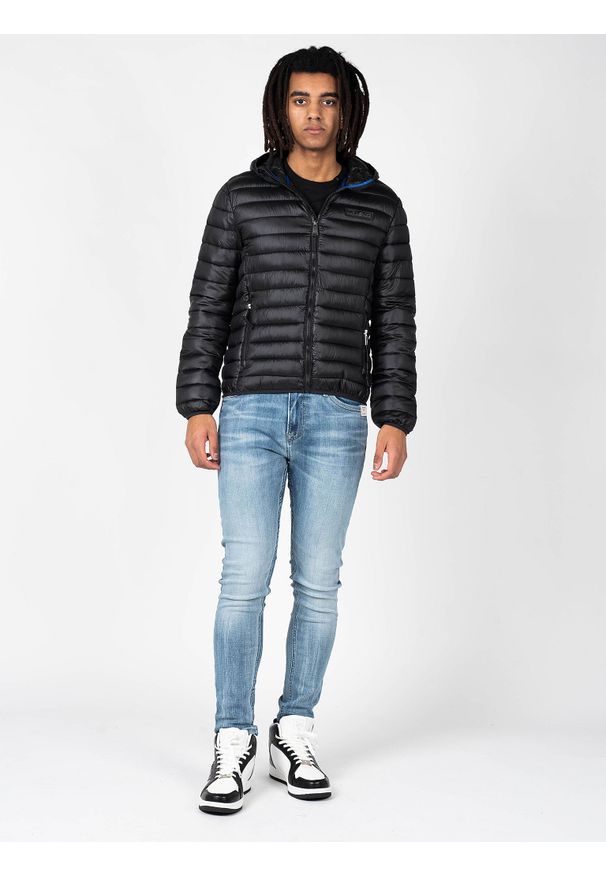 Plein Sport Kurtka | UPPS103 | Mężczyzna | Czarny. Okazja: na co dzień. Kolor: czarny. Materiał: poliester. Wzór: nadruk, aplikacja. Styl: sportowy