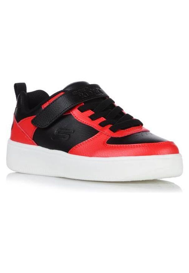 skechers - Buty do chodzenia dla dzieci Skechers Sport Court 92. Kolor: wielokolorowy. Materiał: materiał, syntetyk. Szerokość cholewki: normalna. Model: Skechers Sport. Sport: turystyka piesza