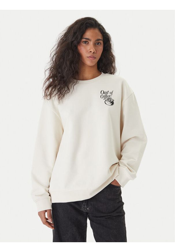 Hugo - HUGO Bluza Classic 50560782 Beżowy Relaxed Fit. Kolor: beżowy. Materiał: bawełna