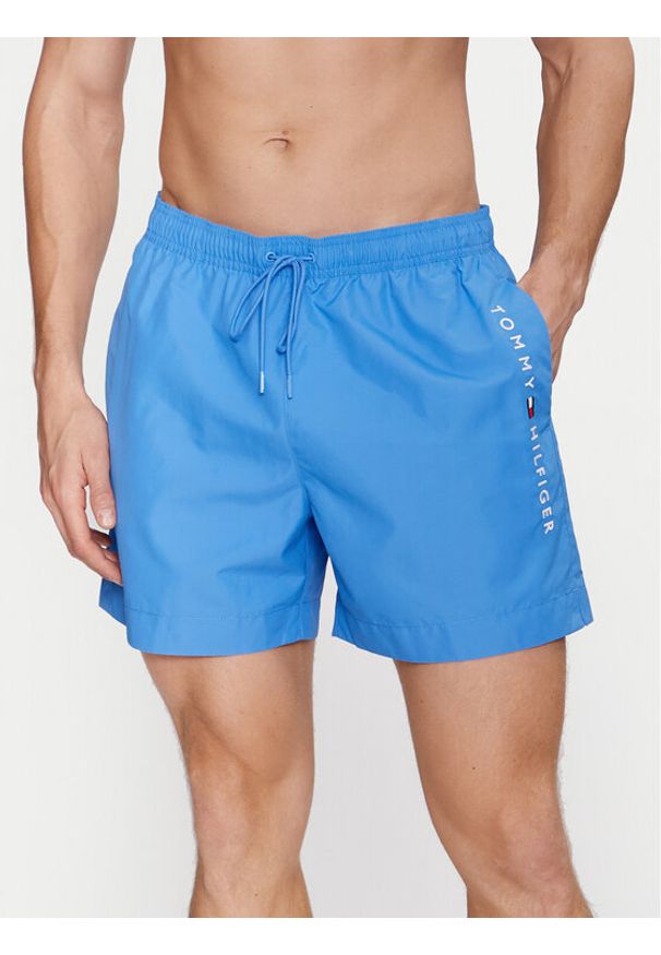 TOMMY HILFIGER - Tommy Hilfiger Szorty kąpielowe UM0UM03258 Niebieski Regular Fit. Kolor: niebieski. Materiał: syntetyk
