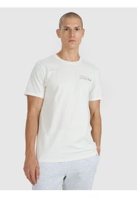 4f - 4F T-shirt regular z nadrukiem męski - biały L. Okazja: na co dzień. Kolor: biały. Materiał: jersey, materiał, bawełna. Długość rękawa: krótki rękaw. Długość: krótkie. Wzór: nadruk. Styl: klasyczny, sportowy, casual