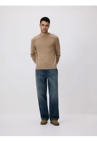 Reserved - Strukturalny sweter z bawełną - beżowy. Kolor: beżowy. Materiał: bawełna
