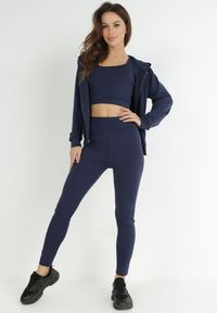 Born2be - Granatowy Komplet Sportowy 3-częściowy Bluza Legginsy i Top Fika. Kolor: niebieski. Sport: turystyka piesza