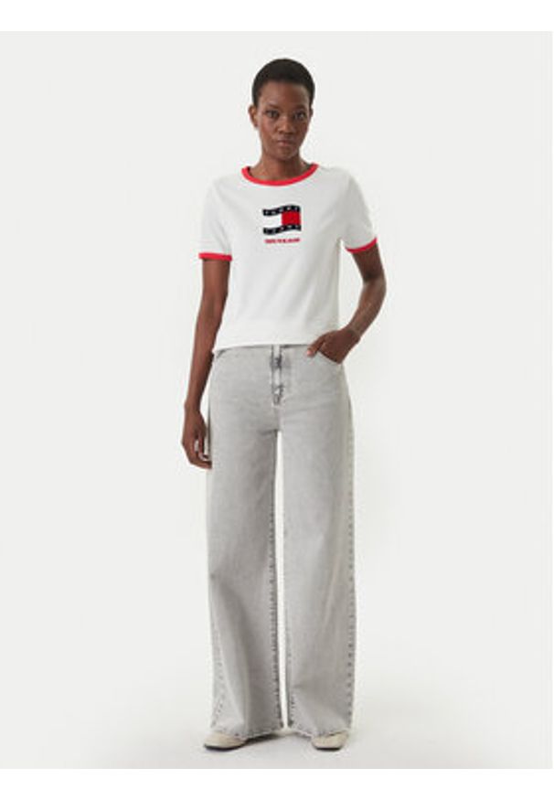 Tommy Jeans T-Shirt Wavy Flag Contrast Ringer DW0DW22306 Biały Regular Fit. Kolor: biały. Materiał: bawełna