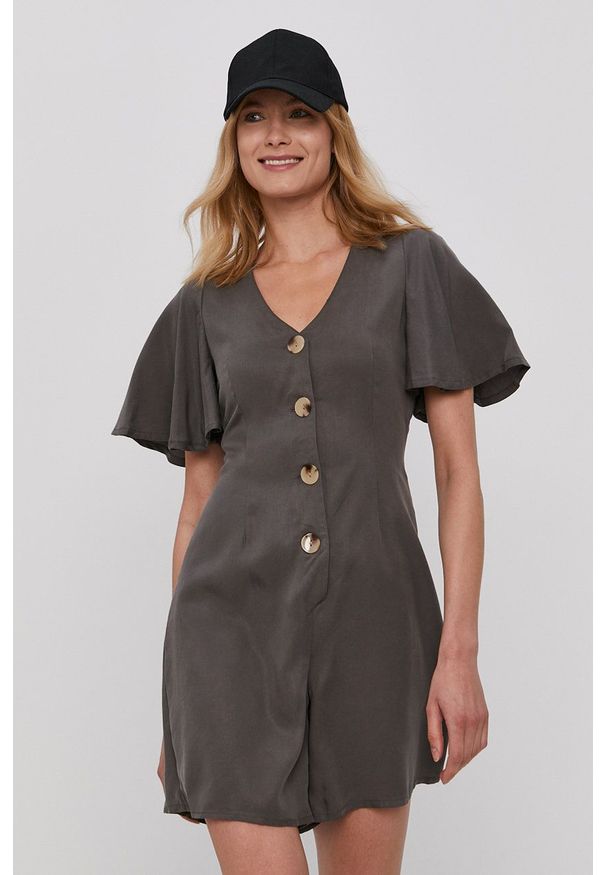 Vero Moda - Kombinezon. Okazja: na co dzień. Kolor: szary. Materiał: lyocell, tkanina, jedwab, materiał. Długość rękawa: krótki rękaw. Długość: krótkie. Wzór: gładki. Styl: casual
