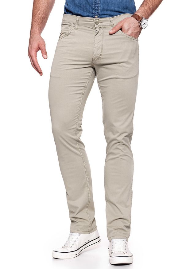 Wrangler - WRANGLER SPODNIE MĘSKIE GREENSBORO CAMEL WASHED W15QMM49J 112126986. Materiał: materiał