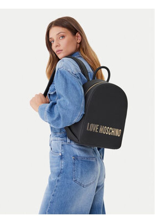 Love Moschino - LOVE MOSCHINO Plecak JC4193PP0NKD0000 Czarny. Kolor: czarny. Materiał: skóra