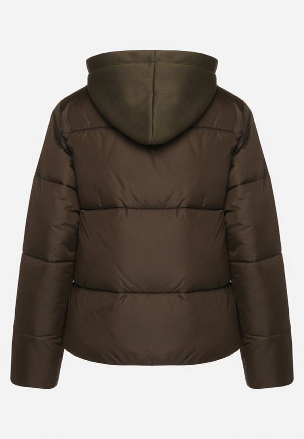 Born2be - Ciemnozielona Pikowana Kurtka z Kapturem Mivuna. Okazja: na co dzień. Typ kołnierza: kaptur. Kolor: zielony. Materiał: jeans. Długość: krótkie. Styl: casual