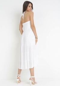 Born2be - Biała Sukienka z Wiązaniem na Szyi Yerdua. Kolor: biały. Długość rękawa: bez ramiączek. Typ sukienki: dopasowane