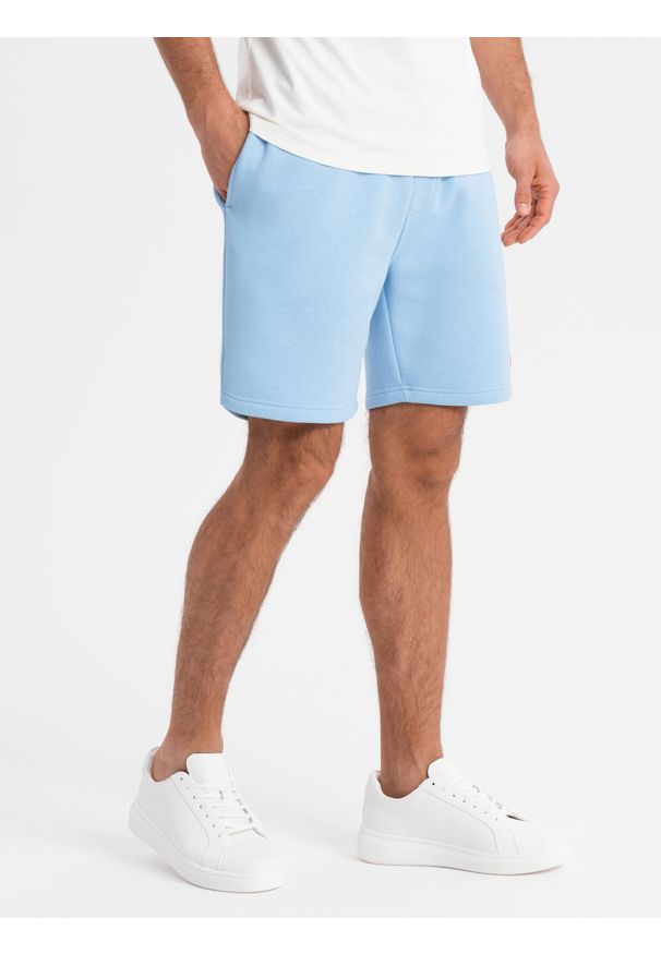 Ombre Clothing - Szorty dresowe unisex ze ściągaczem w pasie – błękitne V8 OU-SRBC-0101 - XL/XXL. Kolor: niebieski. Materiał: dresówka. Wzór: aplikacja. Styl: sportowy