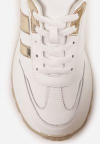 Born2be - Białe Skórzane Sneakersy na Grubej Podeszwie Cezelina. Okazja: na co dzień. Kolor: biały. Materiał: skóra #4