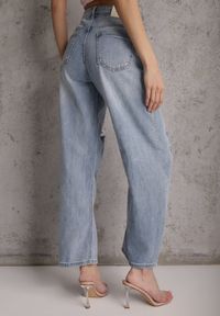 Renee - Niebieskie Asymetryczne Jeansy Balloon z Bawełny z Przetarciami i Dziurami Nedissa. Okazja: na co dzień. Kolor: niebieski. Długość: krótkie. Styl: casual #6