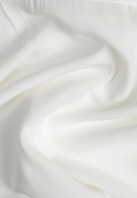 Born2be - Biała Wiskozowa Spódnica Maxi Rozkloszowana z Paskami Saosa. Okazja: na co dzień. Kolor: biały. Materiał: wiskoza. Wzór: paski. Styl: casual, klasyczny #7