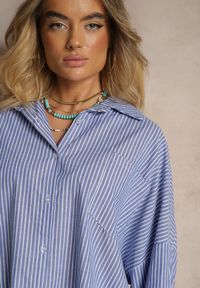 Renee - Niebieska Koszula z Bawełny o Kroju Oversize w Prążki ze Ściągaczem w Pasie Neoritia. Okazja: do pracy. Kolor: niebieski. Materiał: bawełna. Wzór: prążki. Styl: elegancki