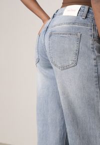 Born2be - Niebieskie Bawełniane Jeansy o Asymetrycznym Kroju Typu Balloon z Dziurami Nediara. Okazja: na co dzień. Kolor: niebieski. Styl: casual, elegancki #7