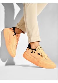 Adidas - adidas Sneakersy Her Court GY3581 Pomarańczowy. Kolor: pomarańczowy. Materiał: skóra