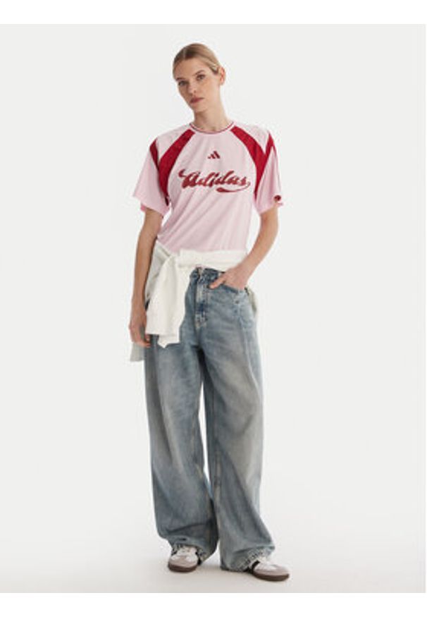 Adidas - adidas T-Shirt House Of Tiro JY7624 Różowy Regular Fit. Kolor: różowy. Materiał: syntetyk