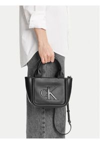 Calvin Klein Torebka Bold Ck Small Tote With Strap LV04F3219G Czarny. Kolor: czarny. Materiał: skórzane #5