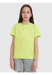 4f - 4F T-shirt regular z nadrukiem dziewczęcy - zielony 140 (9-10 lat). Okazja: na plażę, na co dzień. Kolor: zielony. Materiał: bawełna, materiał, jersey. Długość rękawa: krótki rękaw. Długość: krótkie. Wzór: nadruk. Sezon: lato. Styl: klasyczny, sportowy, casual