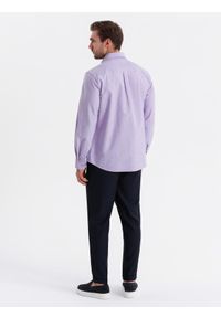 Ombre Clothing - Bawełniana męska pastelowa koszula typu oxford – lawendowa V2. Kolor: fioletowy. Materiał: bawełna. Wzór: aplikacja, ze splotem. Styl: klasyczny, elegancki #5