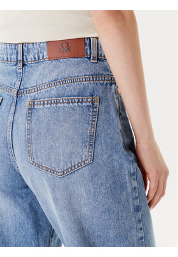 United Colors of Benetton - United Colors Of Benetton Jeansy 4SHBDE00I Niebieski Balloon Fit. Kolor: niebieski