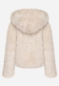 Born2be - Beżowa Futrzana Kurtka z Nieodpinanym Kapturem Zetena. Kolor: beżowy. Materiał: futro. Styl: klasyczny, elegancki #4