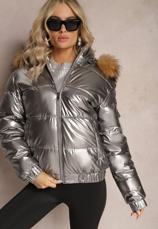 Renee - Srebrna Kurtka Actynome. Kolor: srebrny. Materiał: futro. Styl: klasyczny