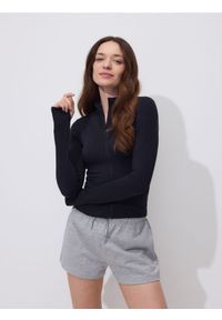 Reserved - Bawełniane szorty - jasnoszary. Kolor: szary. Materiał: bawełna #1