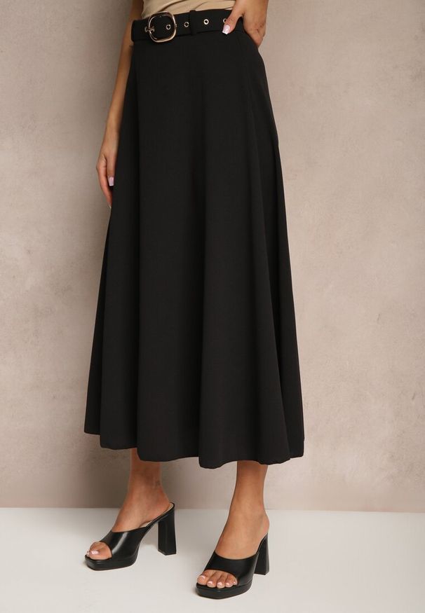 Renee - Czarna Spódnica o Rozkloszowanym Kroju Melobia. Okazja: na co dzień. Kolor: czarny. Wzór: aplikacja, gładki. Styl: elegancki, casual