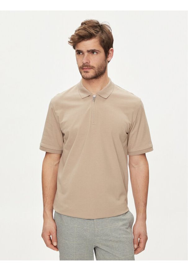 Jack & Jones - Jack&Jones Polo Mac 12249324 Beżowy Standard Fit. Typ kołnierza: polo. Kolor: beżowy. Materiał: bawełna, syntetyk