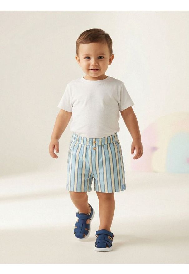 Sinsay - Bawełniane szorty w paski - kremowy. Kolor: kremowy. Materiał: bawełna. Wzór: paski