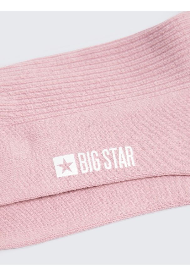 Big-Star - Skarpety damskie w prążek z falbanką różowe Lasti 600. Kolor: różowy. Materiał: prążkowany. Wzór: prążki