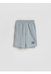 Reserved - Szorty bermudy - jasnoszary. Kolor: szary. Materiał: bawełna, dzianina #1