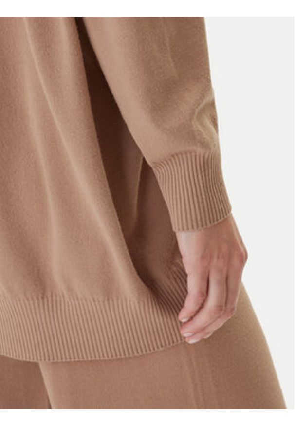 Kontatto Sweter 3M0815C Beżowy Relaxed Fit. Kolor: beżowy. Materiał: syntetyk