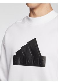 Adidas - adidas Bluza Future Icons Badge of Sport Crew Sweatshirt IC3741 Biały Regular Fit. Kolor: biały. Materiał: bawełna. Styl: sportowy #5