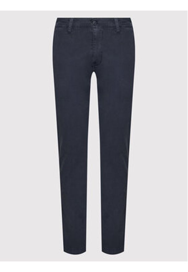 Levi's® Chinosy XX 17196-0016 Granatowy Regular Fit. Kolor: niebieski. Materiał: bawełna