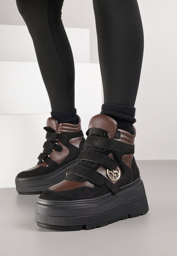 Born2be - Czarno-Brązowe Botki Vices w Stylu Sneakersów na Platformie Afirriva. Okazja: na co dzień. Zapięcie: rzepy. Kolor: czarny. Materiał: jeans. Wzór: aplikacja. Obcas: na platformie. Styl: retro, casual, klasyczny. Wysokość obcasa: średni