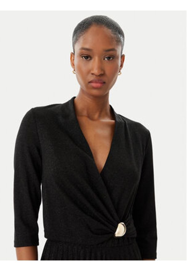 Rinascimento Sukienka koktajlowa CFC0122980003 Czarny Regular Fit. Kolor: czarny. Materiał: wiskoza. Styl: wizytowy